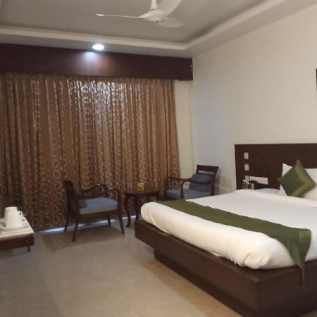 Rns One Otel Subrahmanya Dış mekan fotoğraf