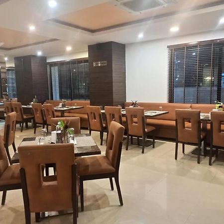 Rns One Otel Subrahmanya Dış mekan fotoğraf