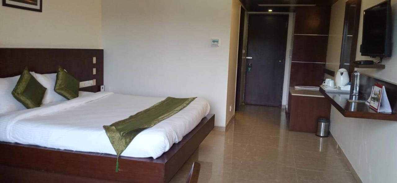 Rns One Otel Subrahmanya Dış mekan fotoğraf