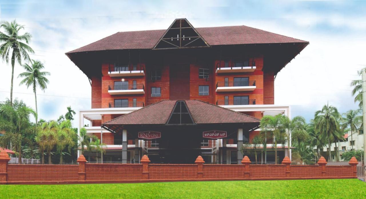 Rns One Otel Subrahmanya Dış mekan fotoğraf