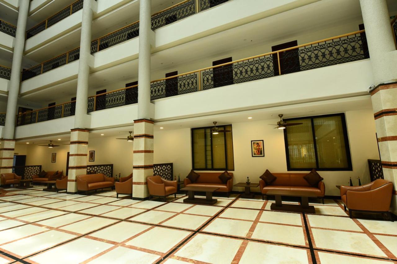 Rns One Otel Subrahmanya Dış mekan fotoğraf