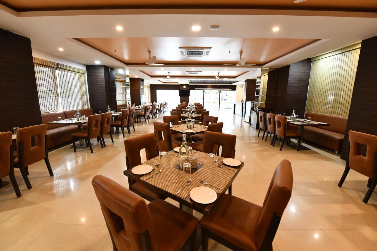Rns One Otel Subrahmanya Dış mekan fotoğraf