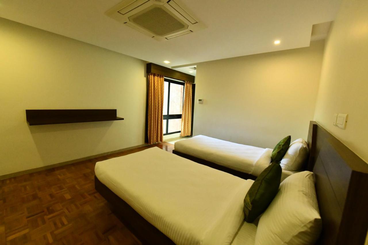 Rns One Otel Subrahmanya Dış mekan fotoğraf