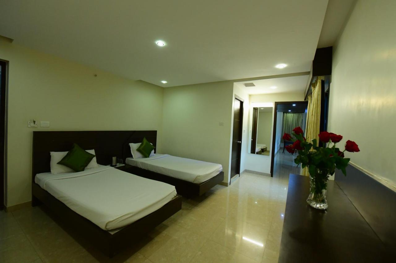 Rns One Otel Subrahmanya Dış mekan fotoğraf
